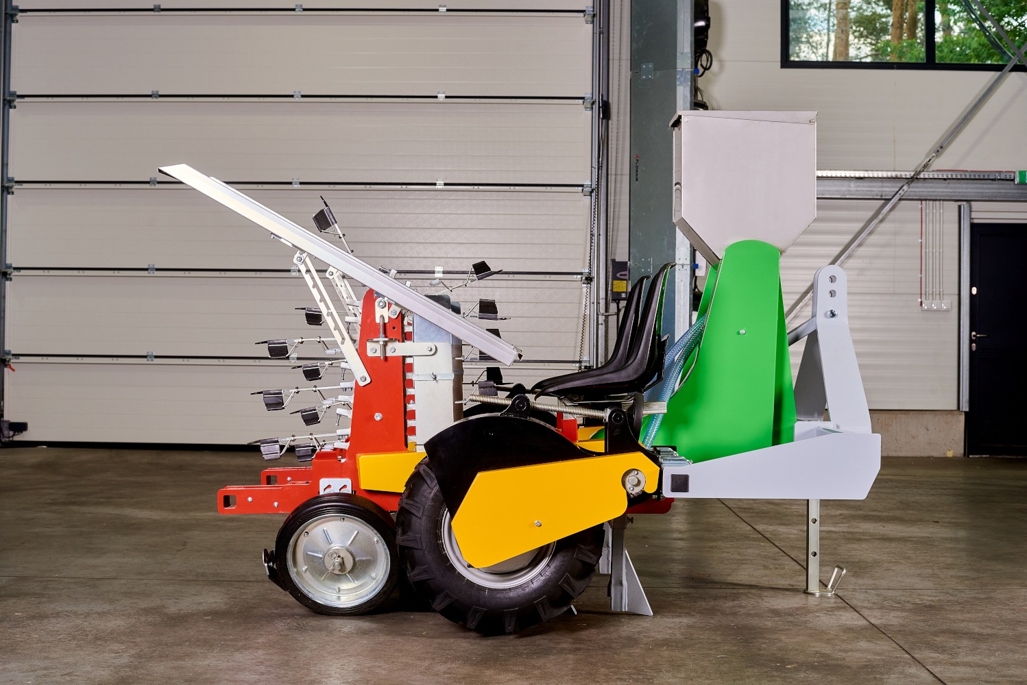 Plantator de răsaduri cu clești SOLAN S-241 - model TX