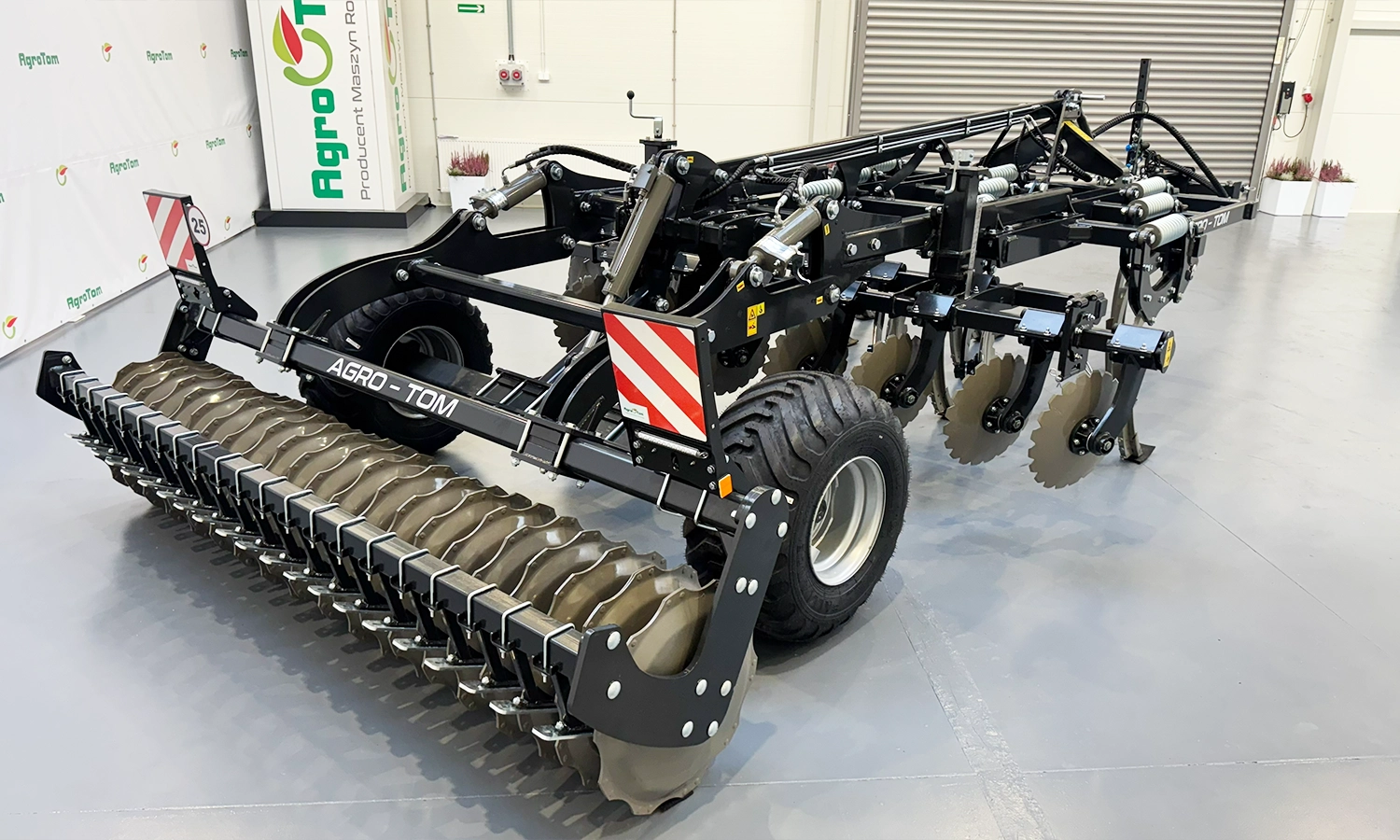 Cultivator de miriște Agro-Tom - model APSP W 4.0