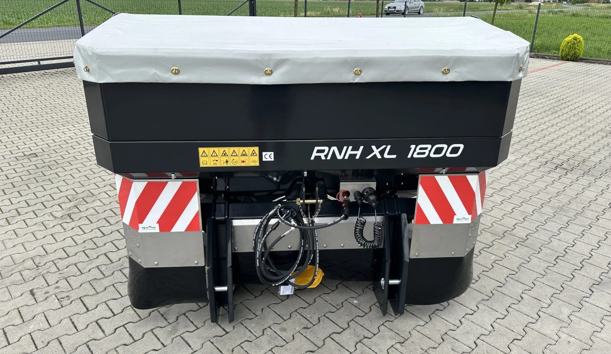 Mașină de împrăștiat îngrășăminte chimice Agro-Tom - RNH XL 1800
